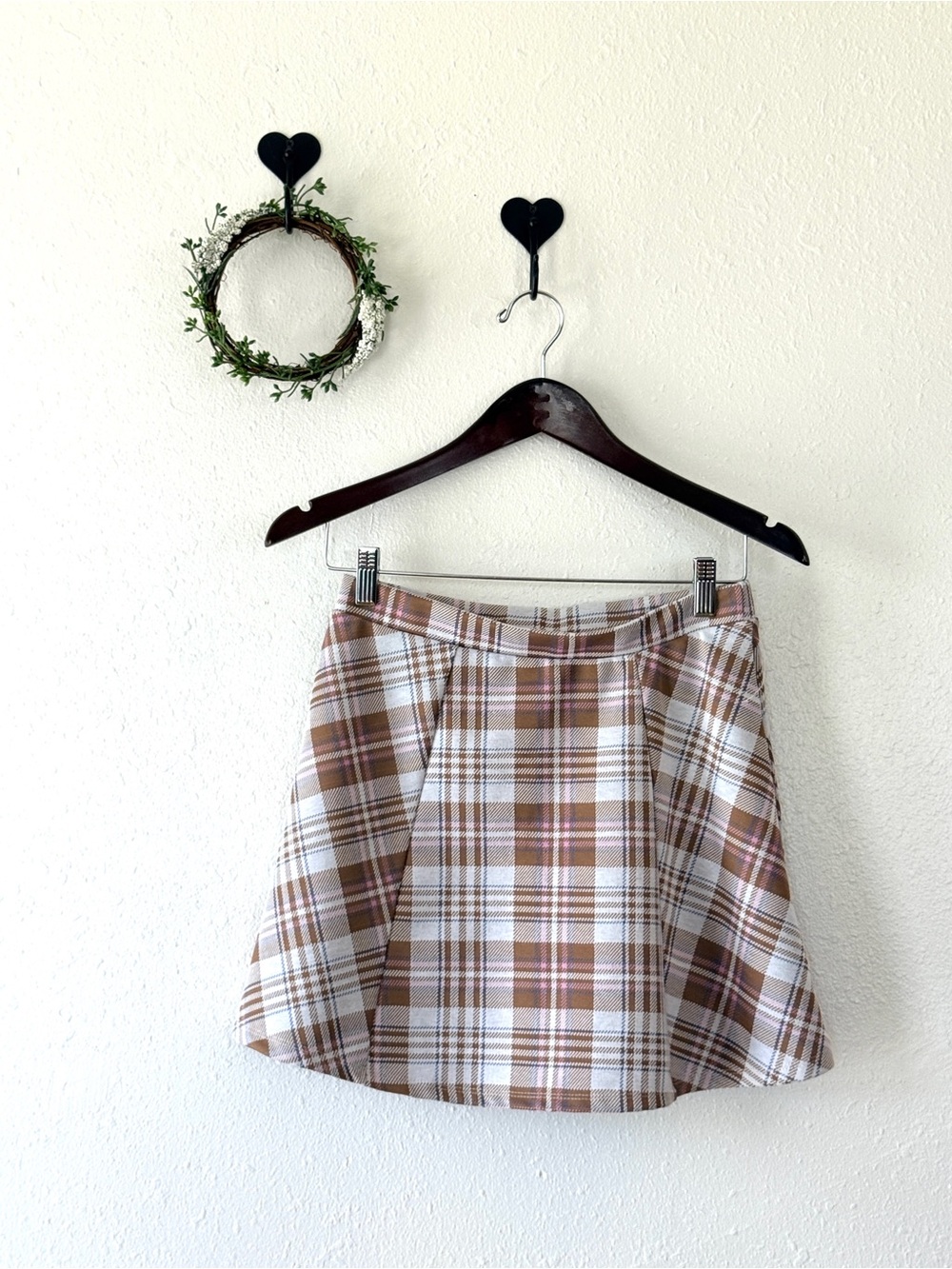 RSQ Plaid Skater Mini Skirt Tan White Pink & Blue Size Medium NWOT